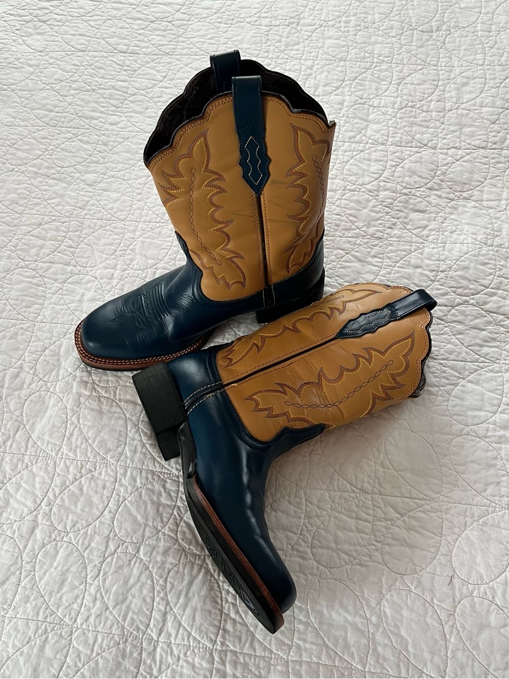 ACME Women’s Size 9M Blue/Tan Western Cowgirl Boots